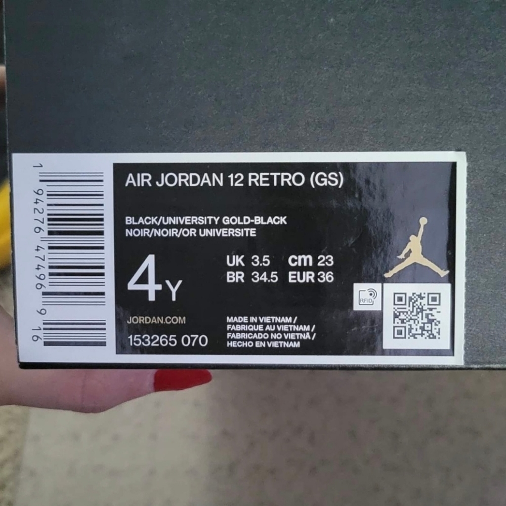 Jordan 12s - Picture 4 of 4